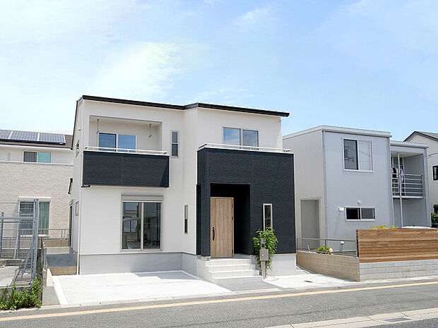 【3荒井町御旅】クリエイト施工例。見学可能な建売モデルございます!はじめての見学予約でアマゾンギフトカード3000円分プレゼント!ご利用ください!TEL:0120-31-88