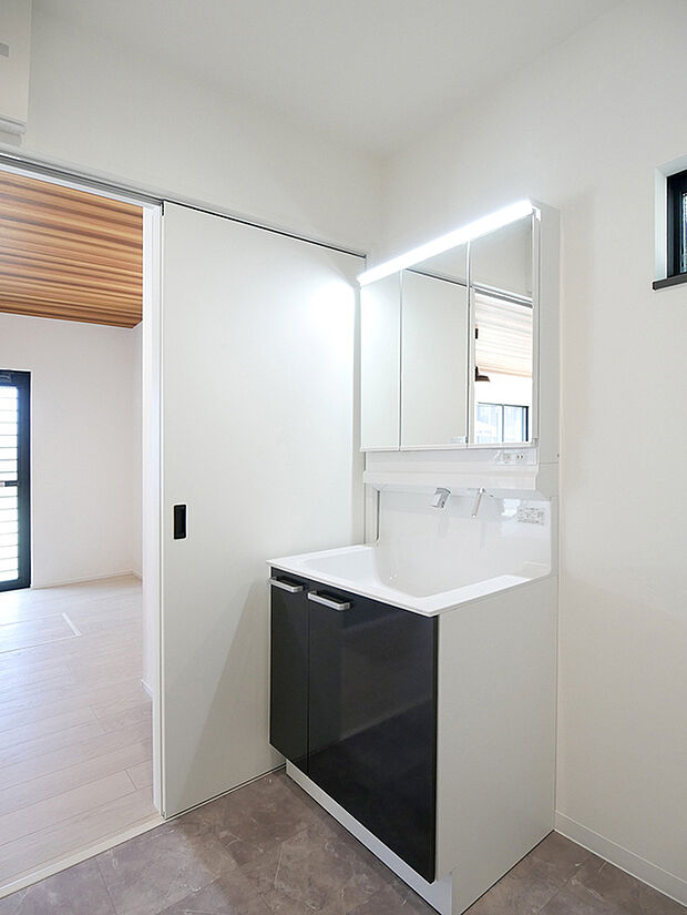 【【3加古川町備後A号地】】TOTO洗面ドレッサー