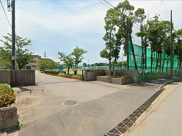 千葉市立生浜中学校(約650m)