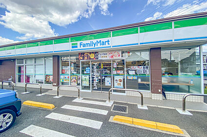 ファミリーマート 狭山柏原南店 約1100ｍ