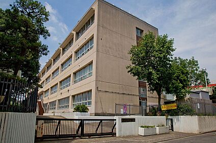 狭山市立御狩場小学校 760m