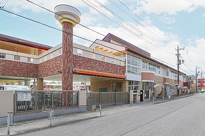 アスナロ幼稚園（現地より徒歩9分） 約710m