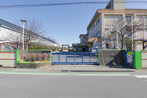 【南中学校/徒歩32分】