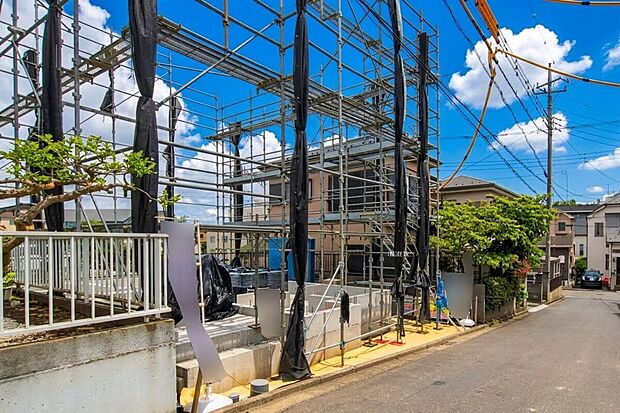 【 現地写真 】
2026年10月完成予定!駅チカ4LDKの住まい