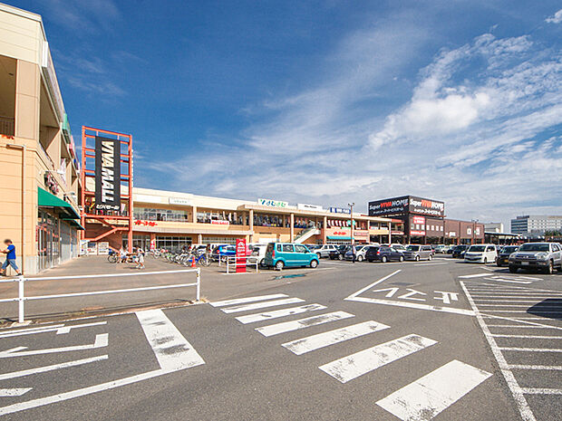 ビバモール埼玉大井(約900m)