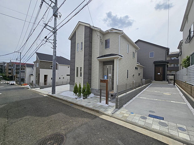 販売現地（R8.6.16）1～6号棟完全完成致しました！間もなく全棟完成予定です。お気軽にお問い合わせください♪　