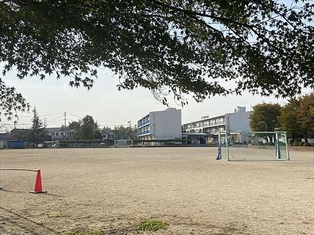 春日井市立丸田小学校(約456m)