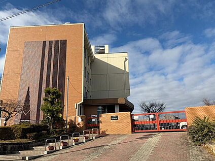 名古屋市立植田中学校 1591ｍ(徒歩20分)