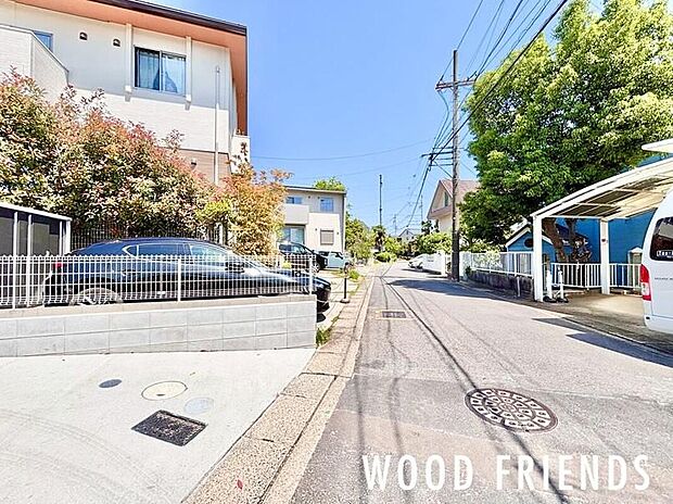 【前面道路含む現地写真】交通量が少ないため子供の飛び出しも安心です。
現地(2026年5月)撮影