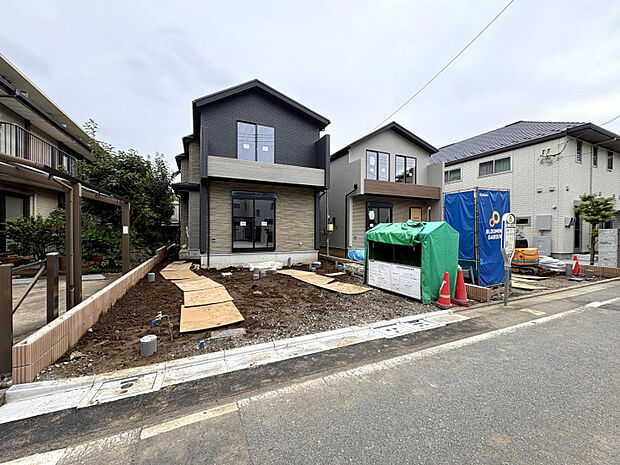 【外観写真】　敷地面積40坪超×東京ゼロエミ住宅対象物件◎温水式床暖房・リビングエアコン・全居室LDK照明・玄関人感センサー付き照明を標準搭載しています。