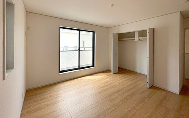 現地写真：主寝室（1号棟）