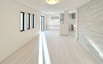 現地写真：LDK（4号棟）