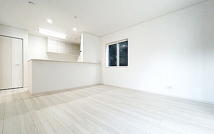 現地写真：LDK（2号棟）