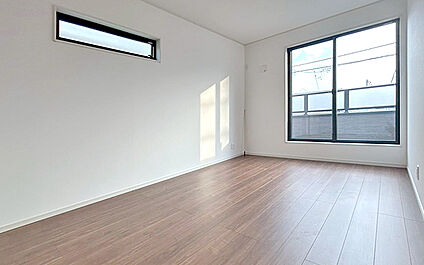 現地写真：主寝室（3号棟）