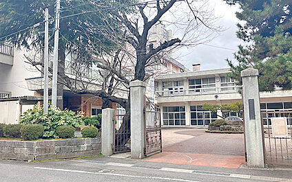 長野県屋代南高等学校 2950m