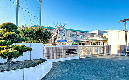 南の星幼稚園 1090m