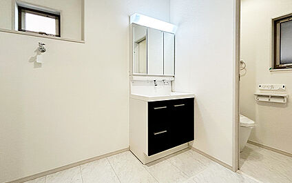 現地写真:洗面(1号棟)