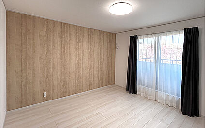 現地写真：主寝室（1号棟）