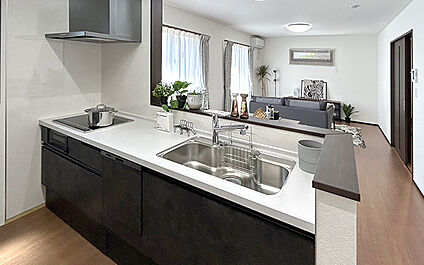 現地写真：キッチン（2号棟）