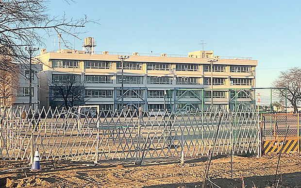 日高市立高萩北小学校(約1,600m)