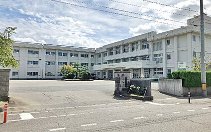 新発田市立東豊小学校 380m