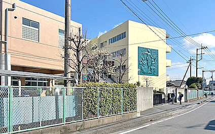 市立栗橋小学校 500m