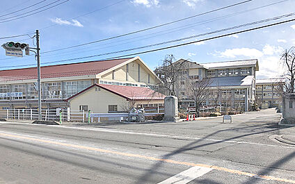 市立浅間中学校 2740m