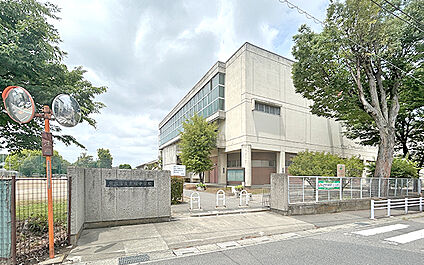 熊谷市立荒川中学校 580m