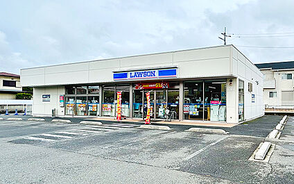 ローソン 桐生相生町岡登店 10m