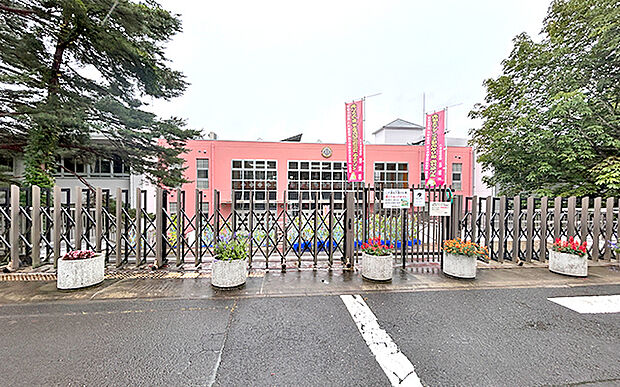 市立八木山小学校(約1,010m)