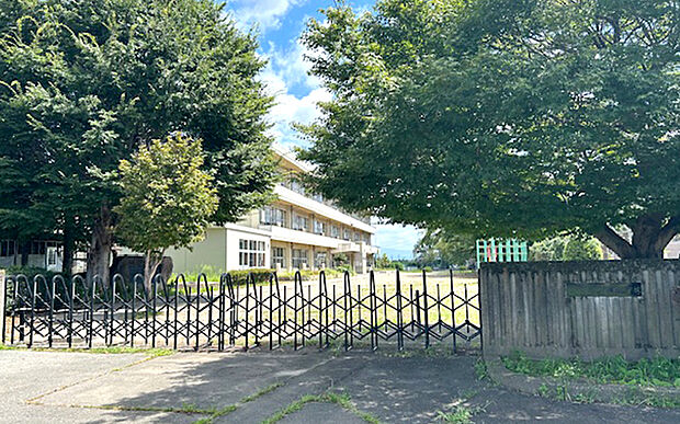 高崎市立箕郷東小学校(約650m)