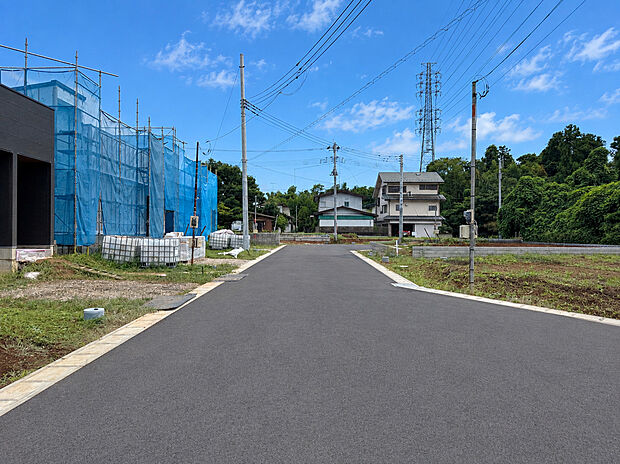 成田空港や東関東自動車道「富里IC」へもスムーズにアクセスできる好立地の富里に、新築建売プランが進行中!最新の情報はお気軽にお問い合わせください。