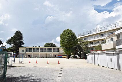 市川市立大町小学校 220ｍ(徒歩2分)
