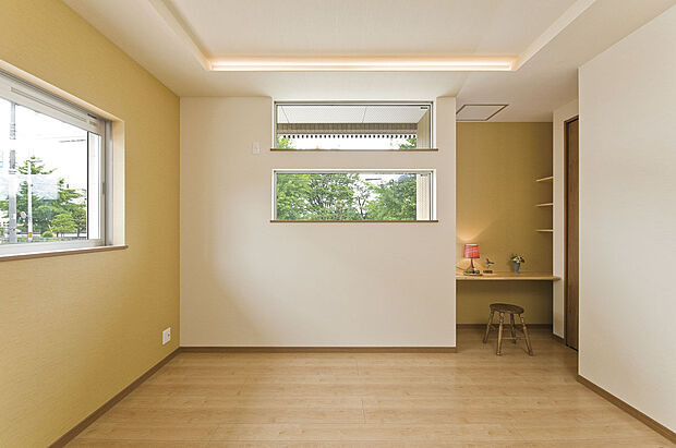 2方向にある窓からは、暖かい日差しだけでなく、気持ちのいい風を取り込むことが出来ます。