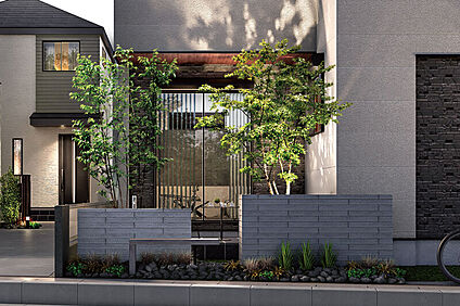 【シンボルツリーの緑が瑞々しい庭】