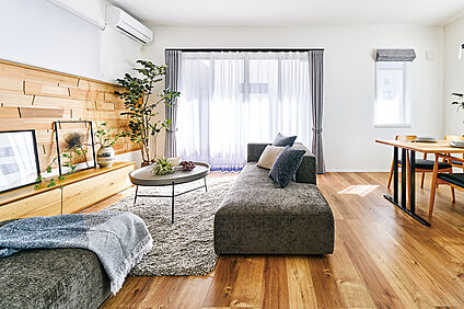 【ワイドリビング】