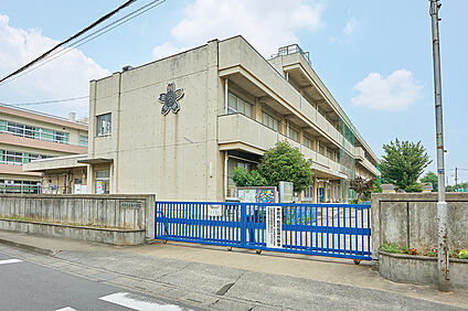 上尾市立大谷小学校/徒歩10分 約780m