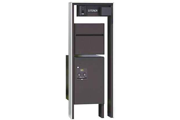 【【宅配ボックス付機能門柱】】外出時でも荷物を受け取ることができる、便利な宅配ボックス付のスタイリッシュな門柱を採用しました。※画像はイメージです。