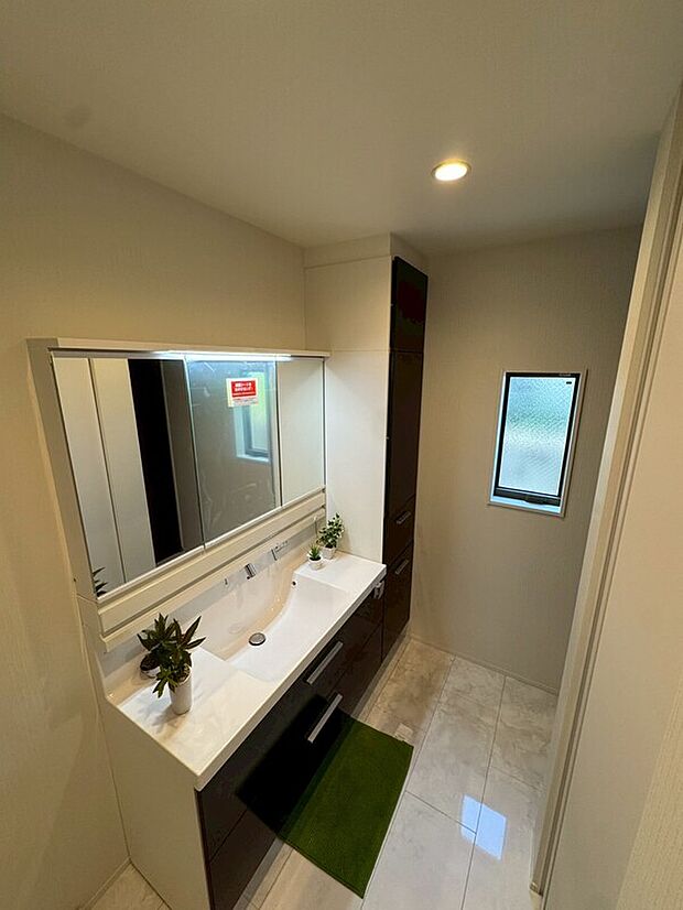 【洗面化粧台】トールキャビネット付きの独立洗面化粧台です!