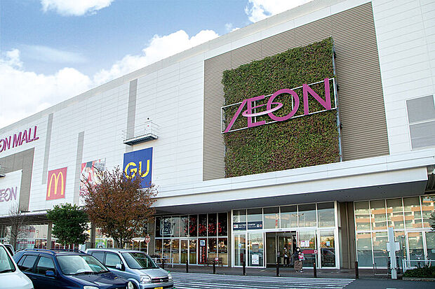 【イオンモール浦和美園】(現地より徒歩44分)