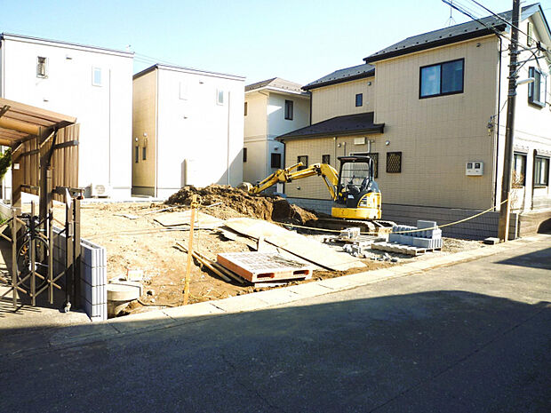 外観　敷地面積44坪！駐車スペース並列2台あり！主寝室可変型プラン採用！！