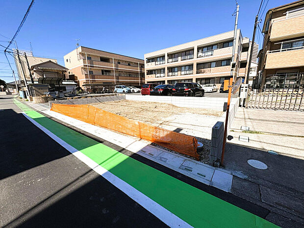 外観　敷地面積25坪！駐車スペース2台あり！主寝室可変型プラン採用！！