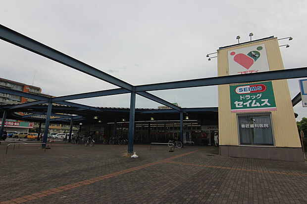 コモディイイダ（約1,215m）