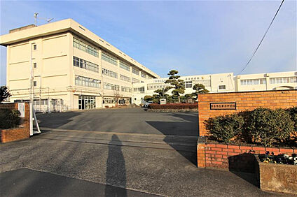 幸手中学校 2058m