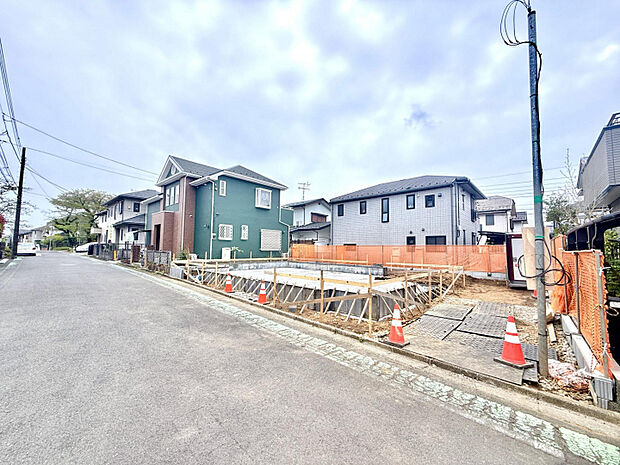 前面道路含む現地写真　