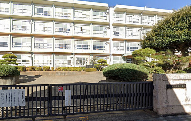 平塚市立松延小学校（約298m）