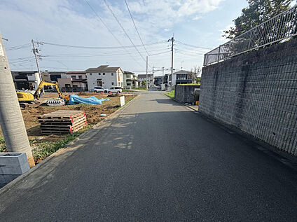販売現地