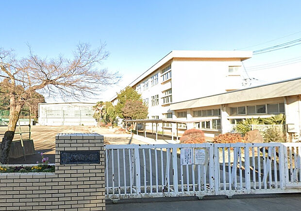 小手指中学校（約428m）