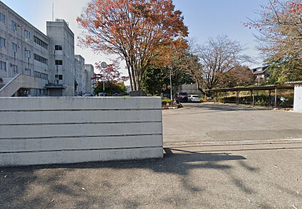 川越西中学校 902m