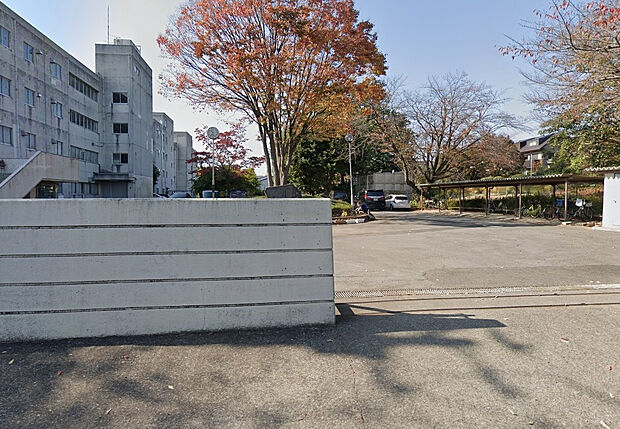川越西中学校（約902m）